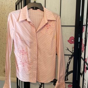 Beautiful bcbg blouse worn once